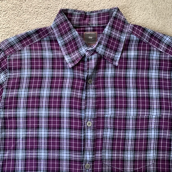 GAP Shirt - Picture 2 of 7